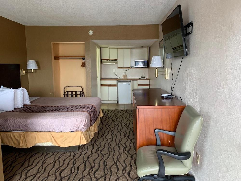 Zainee Inc Budgetel Inn And Suites オーガスタ エクステリア 写真