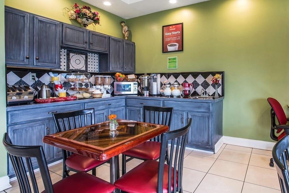 Zainee Inc Budgetel Inn And Suites オーガスタ エクステリア 写真